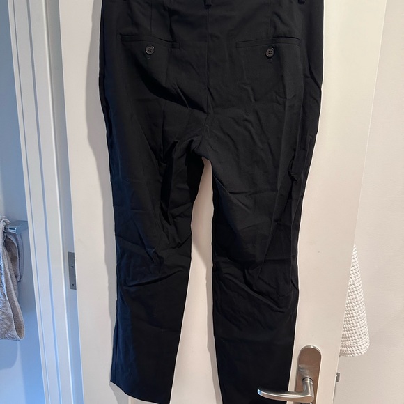 Theory Treeca Pant in Good Wool - Black - Women’s Business Casual - Picture 4 of 4